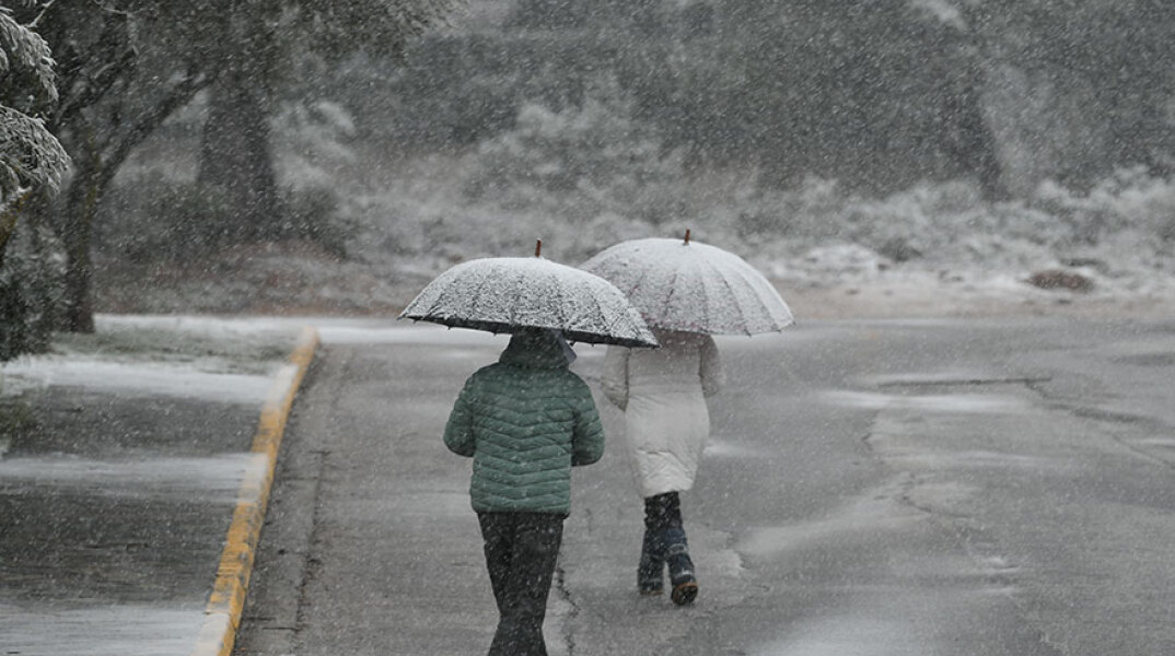 Κακοκαιρία «Μήδεια» - Χιόνισε στον Διόνυσο