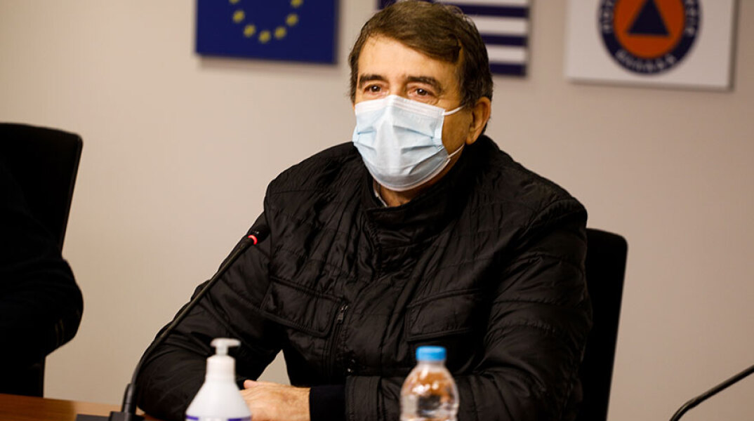 Ο Μιχάλης Χρυσοχοΐδης στην έκτακτη σύσκεψη της Πολιτικής Προστασίας για την κακοκαιρία «Μήδεια» στην Αττική