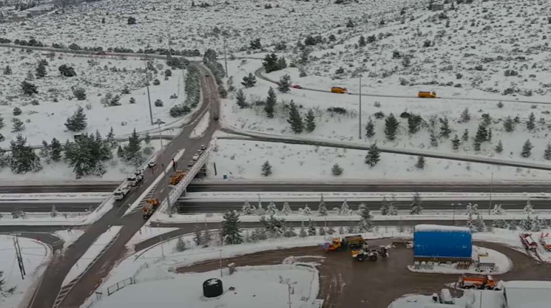 Κακοκαιρία «Μήδεια»: Λευκό τοπίο στο Μαρτίνο Φθιώτιδας