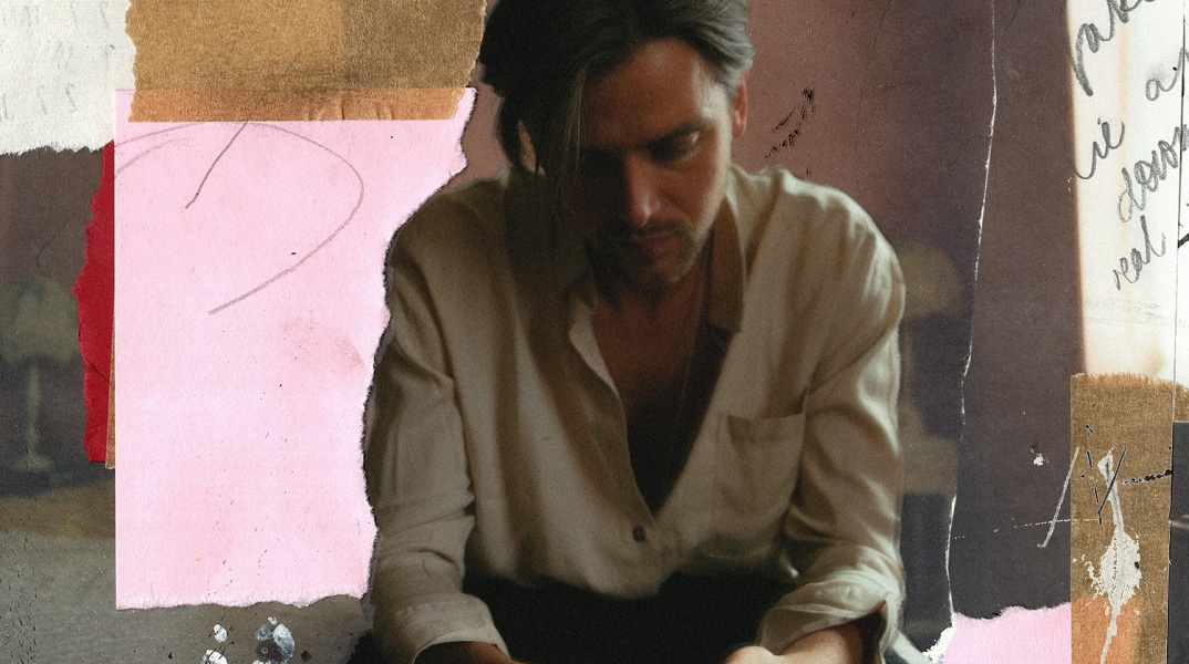 Ο τραγουδιστής George Cosby