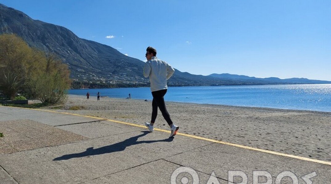 Η κακοκαιρία «Μήδεια» δεν επηρέασε την Καλαμάτα - Ηλιοφάνεια και ευκαιρία για τζόκινγκ στην παραλία