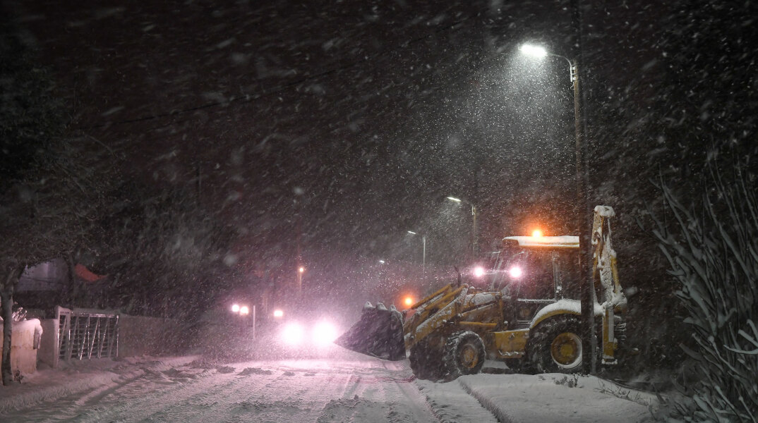 Κακοκαιρία «Μήδεια» - Η επέλαση του χιονιά προκάλεσε προβλήματα