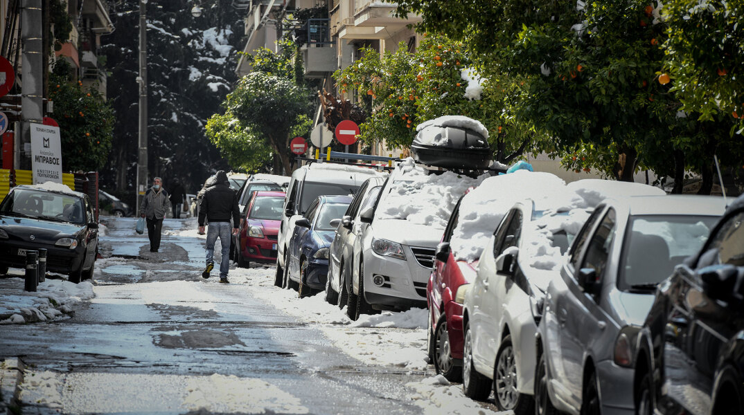 Κακοκαιρία «Μήδεια» - Η επόμενη ημέρα στην Αττική: Το χιόνι λιώνει, ο παγετός παραμένει