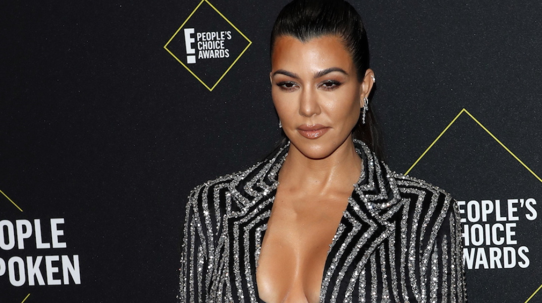 Η Κόρτνεϊ Καρντάσιαν αποκάλυψε το νέο της αγόρι με φωτο-κουίζ