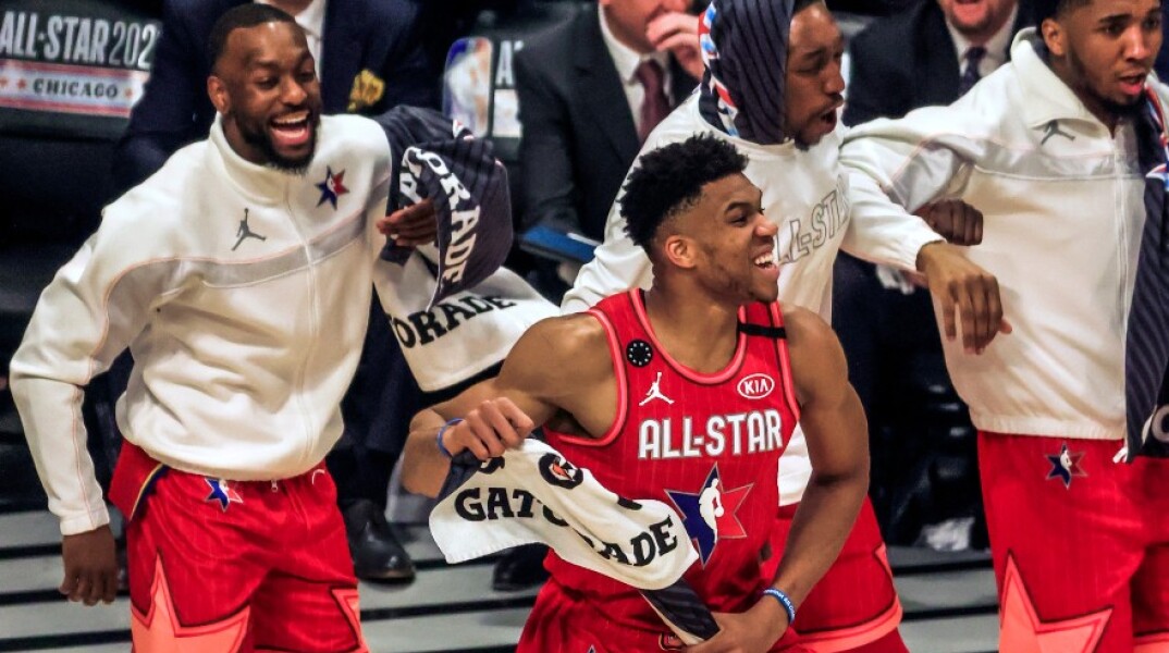 Ο Γιάννης Αντετοκούνμπο