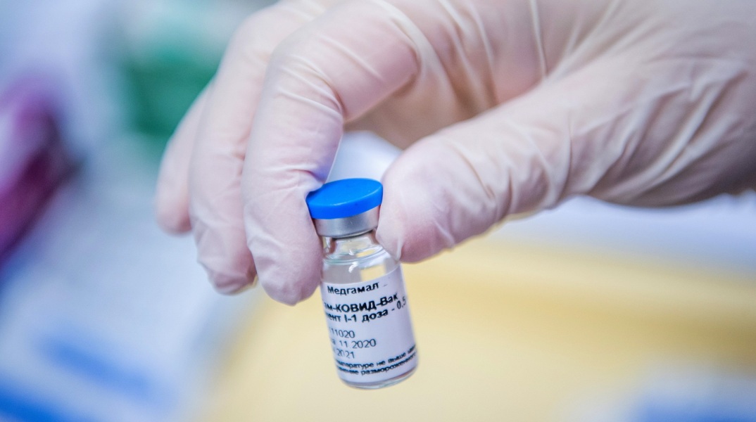 «Απογειώνεται» η παραγωγή του Sputnik V στη Ρωσία, ενώ εγκρίθηκε και τρίτο εμβόλιο κατά του κορωνοϊού – τον Μάρτιο θα διατεθούν οι 120.000 πρώτες δόσεις 