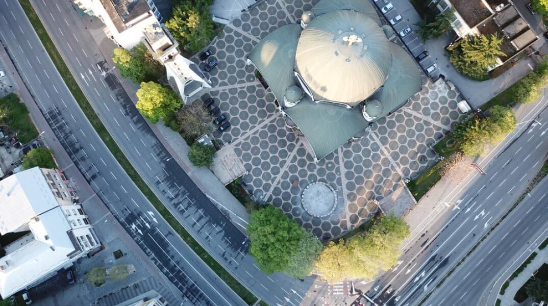 Η Ευρωπαϊκή Ένωση καλεί τη Βόρεια Μακεδονία να «παγώσει» το νομοσχέδιο για αναγραφή της εθνικότητας στις αστυνομικές ταυτότητες των πολιτών της