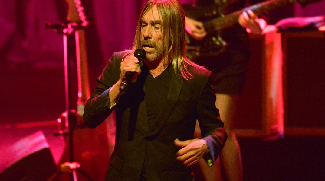 Iggy Pop – Do Not Go Gentle Into That Good Night: Όπου ο αειθαλής ρόκερ μελοποιεί κλασικούς στίχους του Dylan Thomas από το «Αβρός μην πας στην νύχτα την καλή»