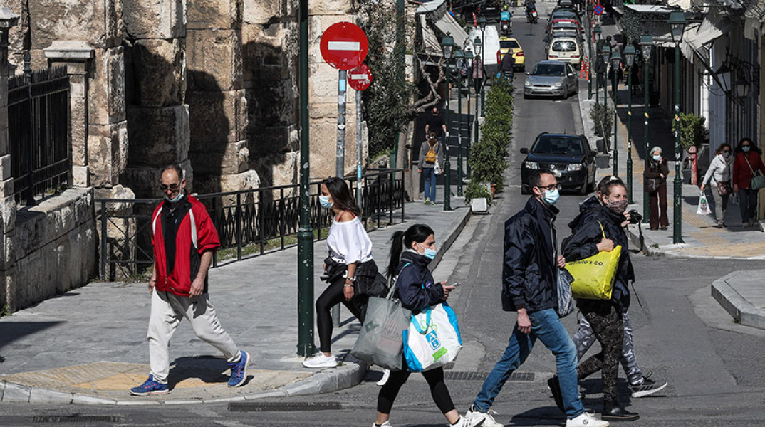 ΛΟΚΝΤΑΟΥΝ ΣΤΙΓΜΙΟΤΥΠΑ ΑΠΟ ΤΟ ΜΟΝΑΣΤΗΡΑΚΙ 
