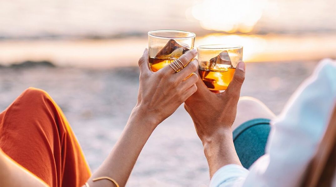 5 ελληνικά spirits που τους βγάζεις το καπέλο