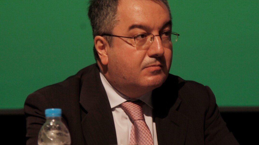 Ηλίας Μόσιαλος