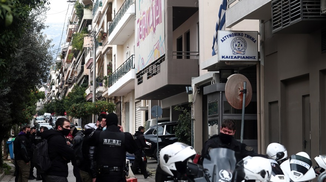 Επίθεση με μολότοφ στο Α.Τ. Καισαριανής