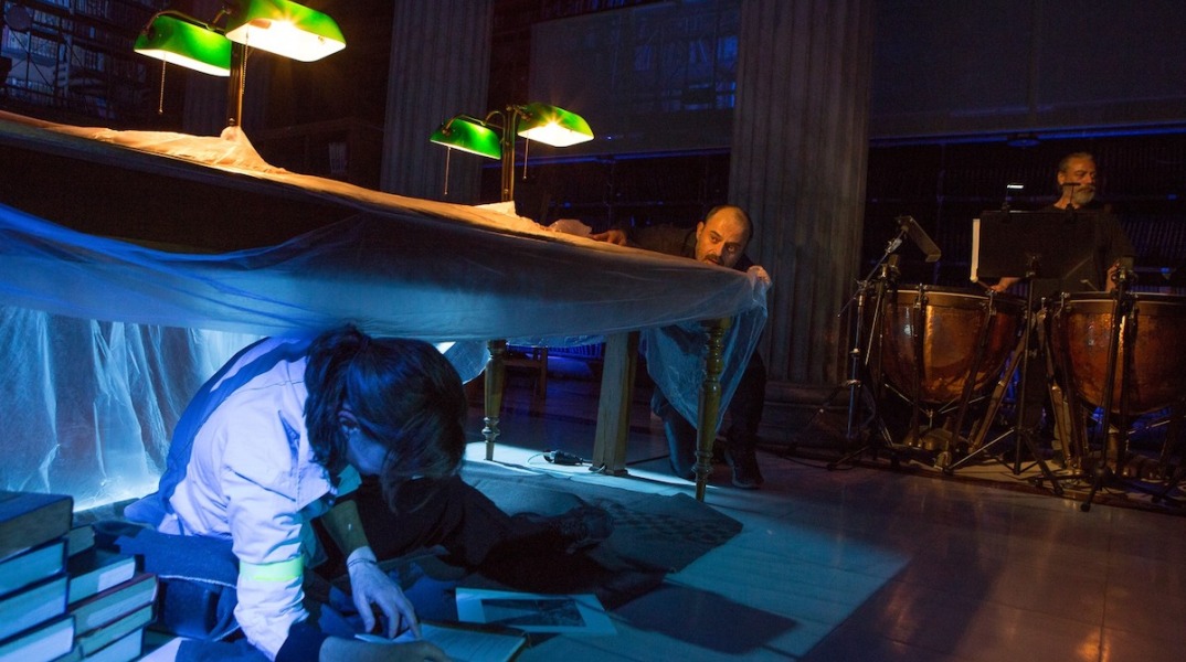 «Προμηθέας Δεσμώτης», Η Αμαλία Μουτούση, ο Κωνσταντίνος Αβαρικιώτης, ο μουσικός Χρήστος Λιάτσος