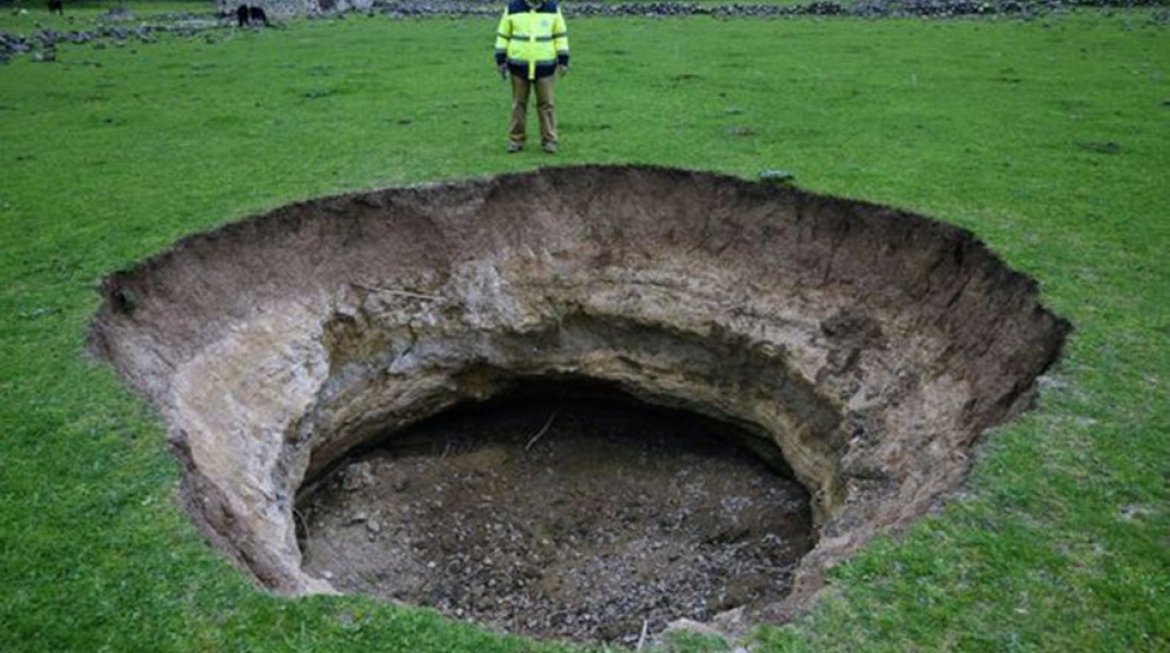 Κρατήρες και ρωγμές στη Νίσυρο