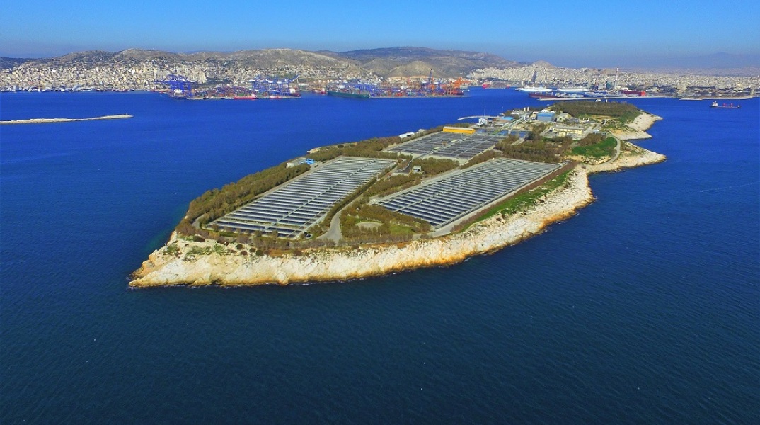 Άποψη της Ψυττάλειας και μέρους των εγκαταστάσεων βιολογικού καθαρισμού