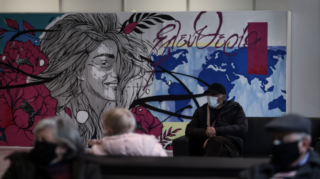 Εμβολιασμοί για τον κορωνοϊό στην Ελλάδα - Ξεπέρασαν το 1 εκατομμύριο οι δόσεις που έχουν χορηγηθεί σε πολίτες