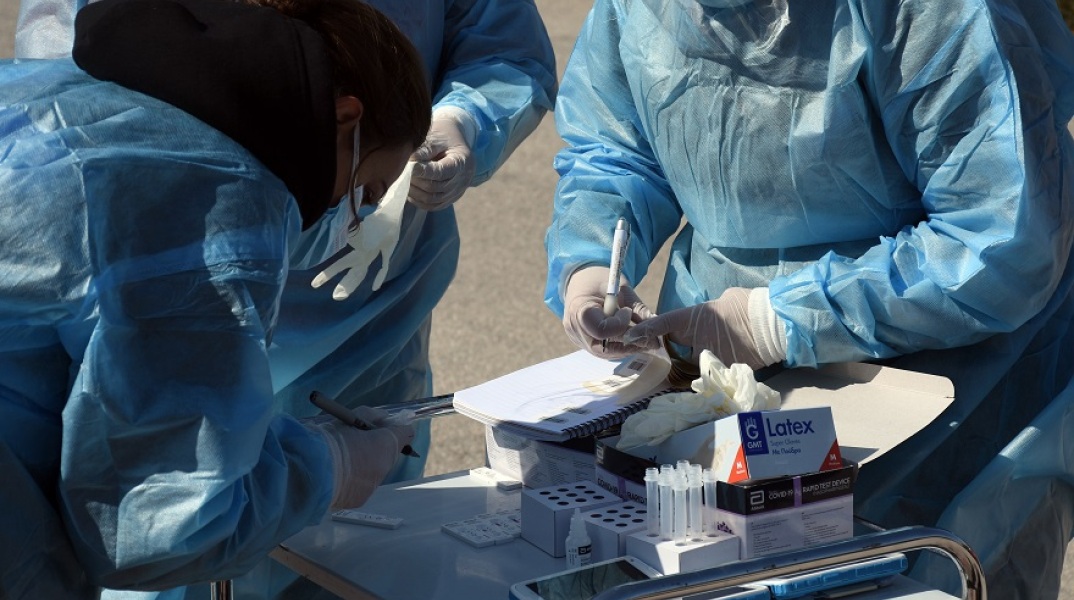 Rapid τεστ από κλιμάκια του ΕΟΔΥ