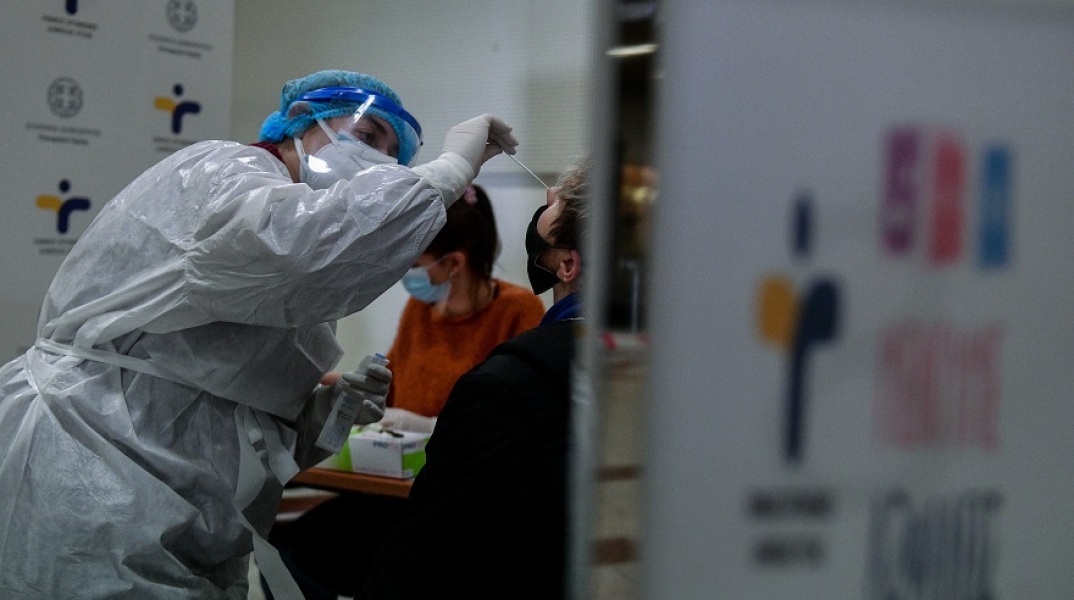 Rapid test από κλιμάκια του ΕΟΔΥ