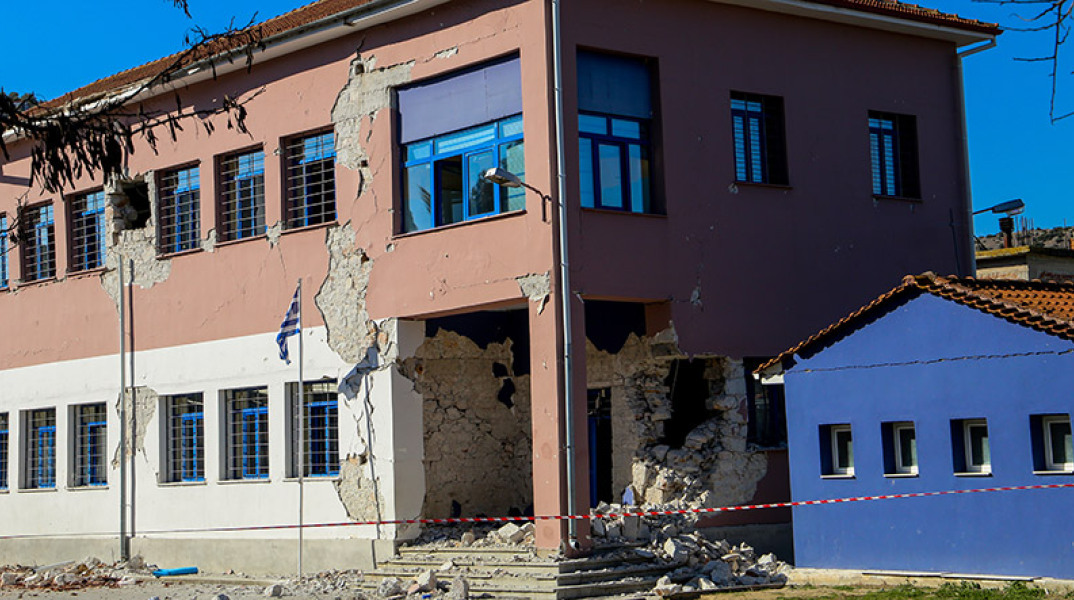 ΙΣΧΥΡΟΣ ΣΕΙΣΜΟΣ 6,3 ΡΙΧΤΕΡ ΣΤΗΝ ΕΛΑΣΣΟΝΑ // ΔΑΜΑΣΙ ΣΧΟΛΕΙΟ