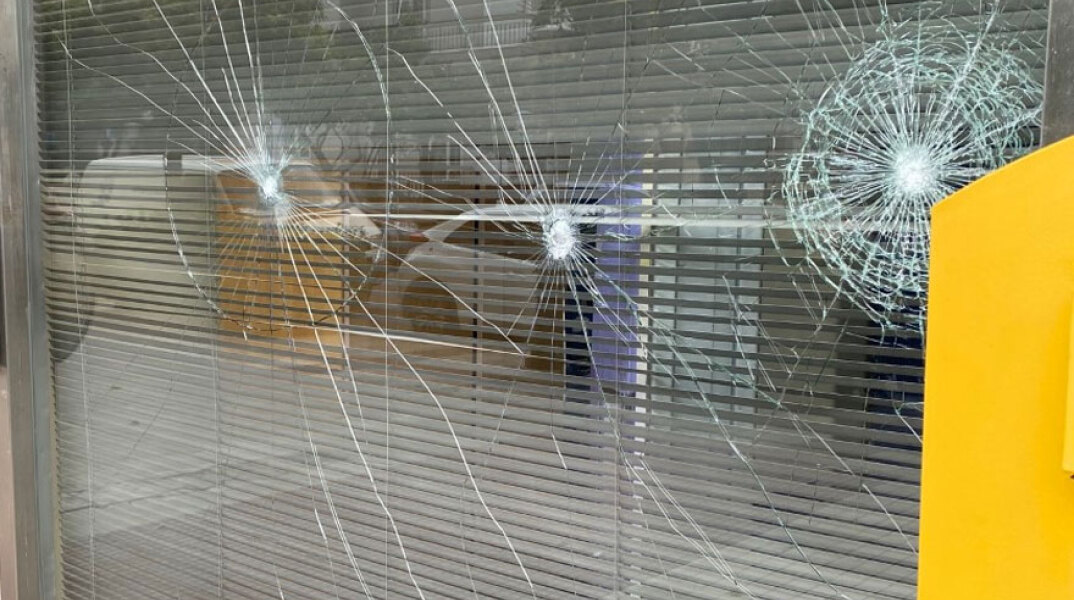 Μπαράζ επιθέσεων στο Μοσχάτο από υποστηρικτές του Δημήτρη Κουφοντίνα καταγγέλλει η Νέα Δημοκρατία