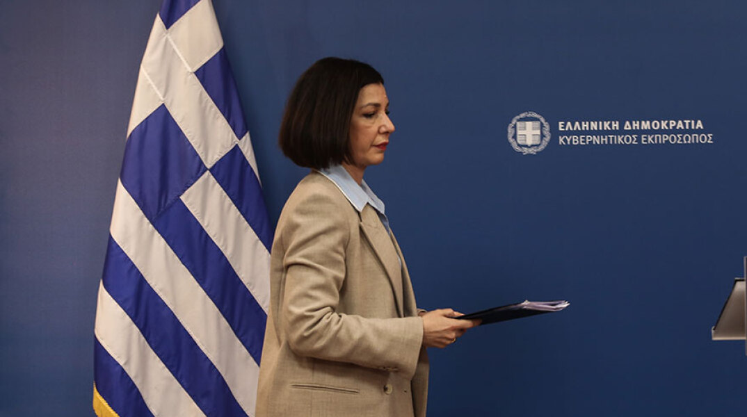 Αριστοτελία Πελώνη, κυβερνητική εκπρόσωπος