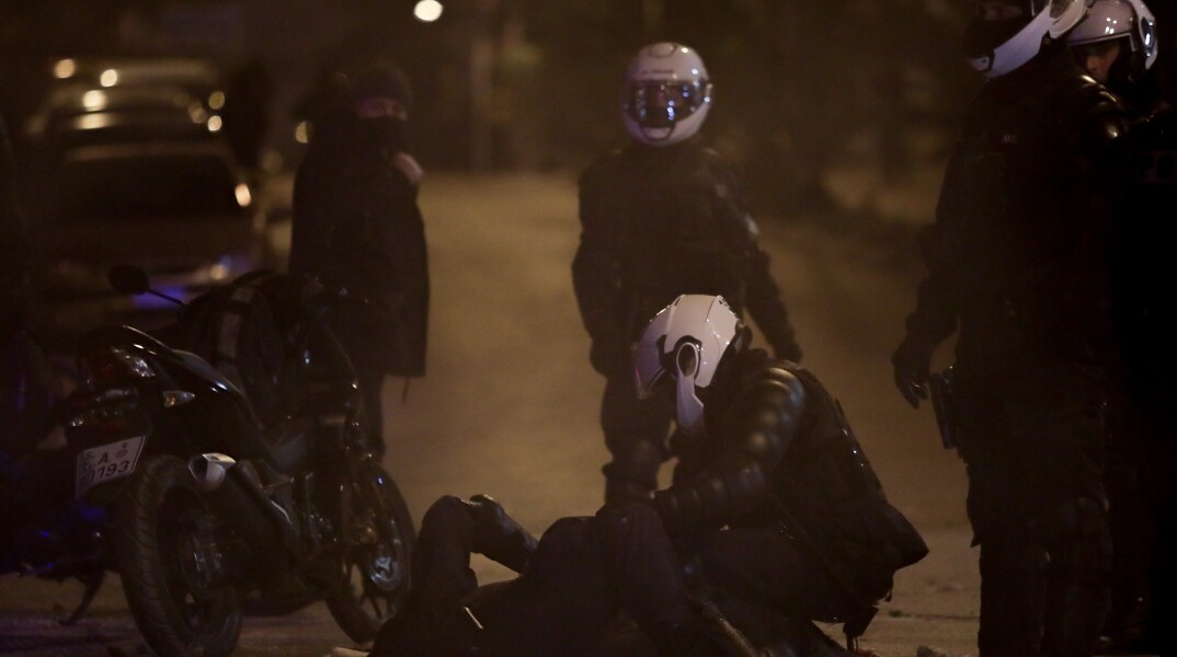  Επίθεση σε ειδικό φρουρό στη Νέα Σμύρνη 