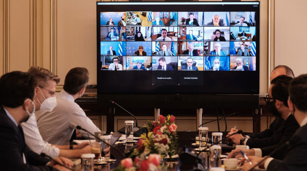 Συνεδρίαση με τηλεδιάσκεψη του υπουργικού συμβουλίου ©EUROKINISSI/ΓΡΑΦΕΙΟ ΤΥΠΟΥ ΠΡΩΘΥΠΟΥΡΓΟΥ/ΔΗΜΗΤΡΗΣ ΠΑΠΑΜΗΤΣΟΣ