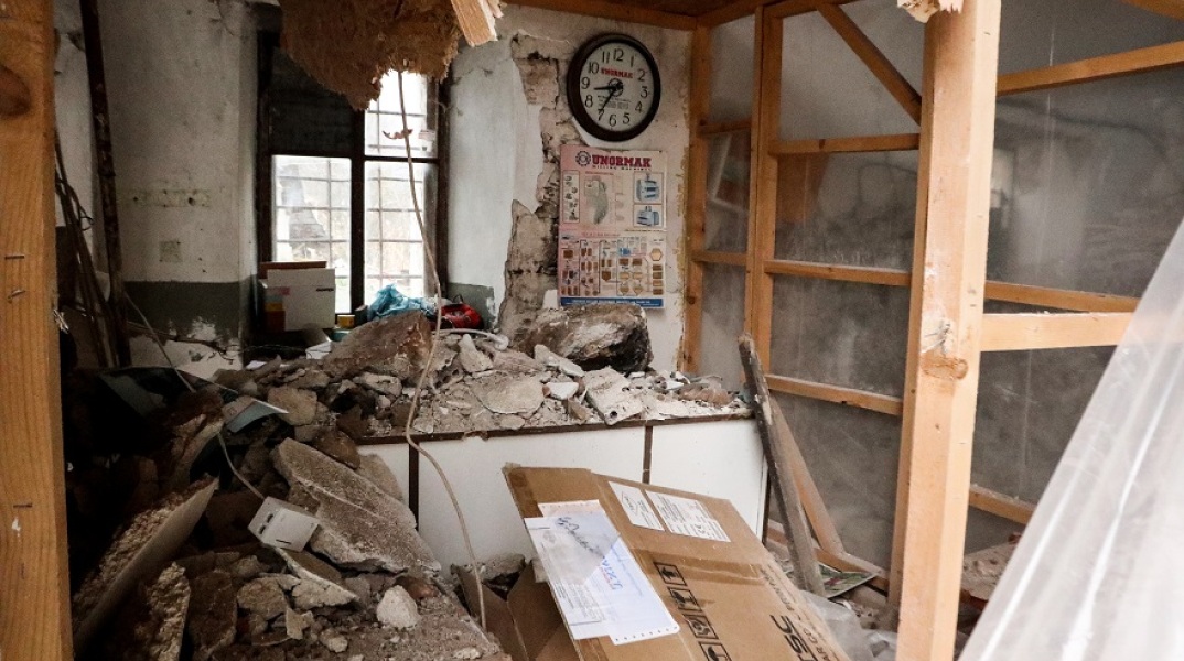 Σεισμός στην Ελασσόνα: Καταστροφές σε κτίρια