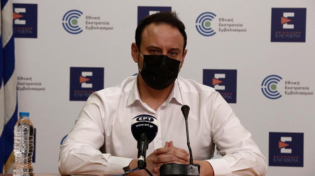 Γκίκας Μαγιορκίνης: Ο επίκουρος καθηγητής Επιδημιολογίας μιλάει στην ATHENS VOIC