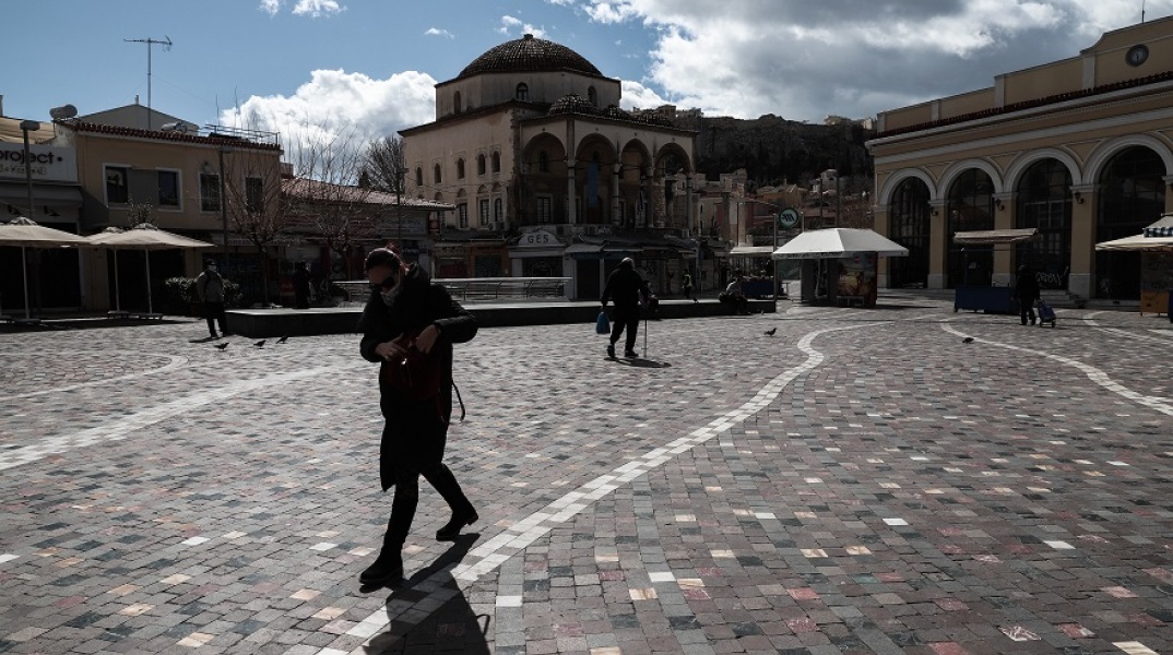 Στιγμιότυπο από το lockdown στην Αθήνα 
