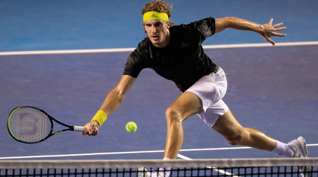 Στον τελικό του Mexican Open στο Ακαπούλκο, όπου θα παίξει με τον Α. Ζβέρεφ, προκρίθηκε ο Στέφανος Τσιτσιπάς, ο οποίος επικράτησε άνετα 2-0 σετ του Λορέντζο Μουσέτι