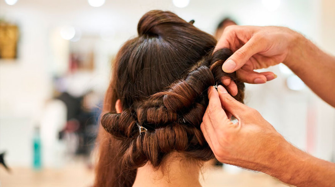 Τα κομμωτήρια ανοίγουν και πάλι τη Δευτέρα 22 Μαρτίου 2021