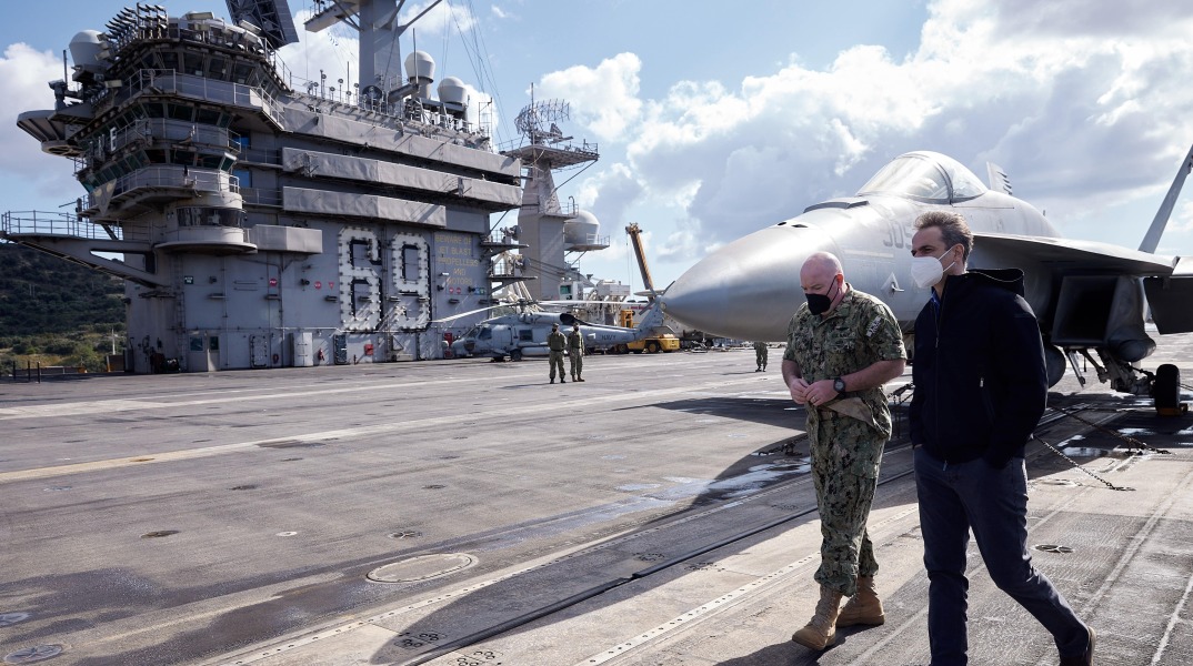 Στο αεροπλανοφόρο Eisenhower ο Κυριάκος Μητσοτάκης