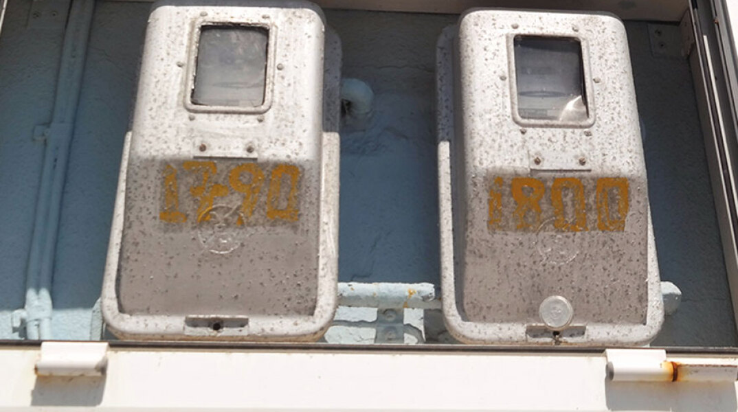 Ρολόι της ΔΕΗ - Σπείρα στην Αττική έμπαινε σε σπίτια ηλικιωμένων, με μέλη της να παρουσιάζονται ως τεχνικοί για το ρεύμα