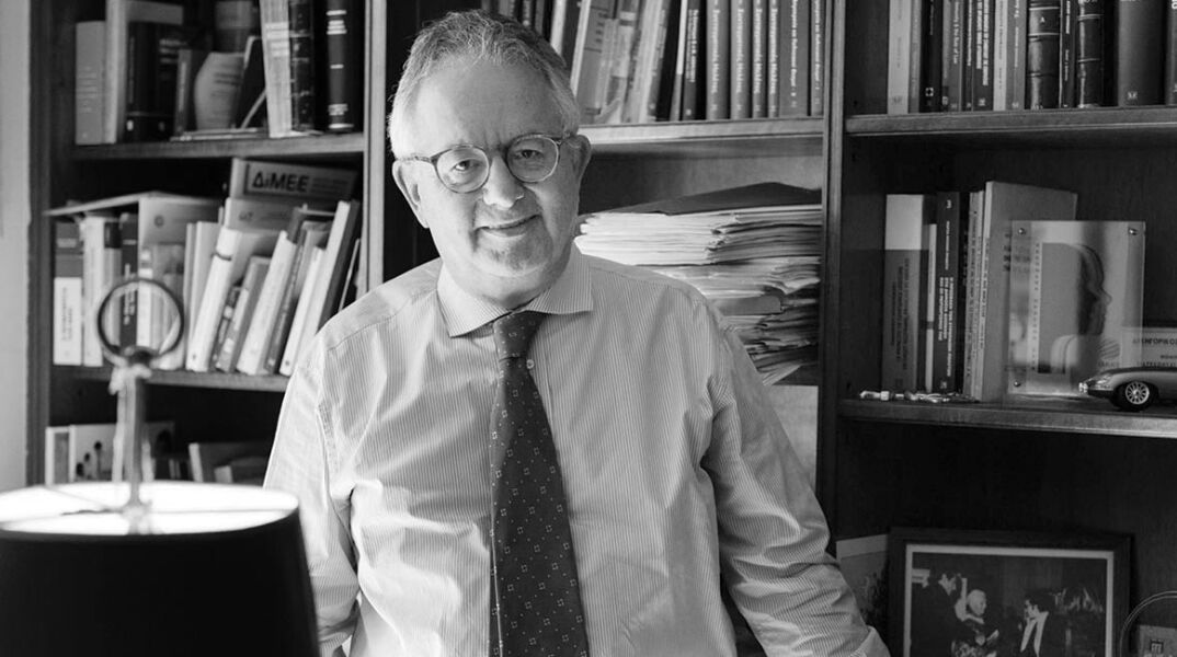 Νίκος Κ. Αλιβιζάτος