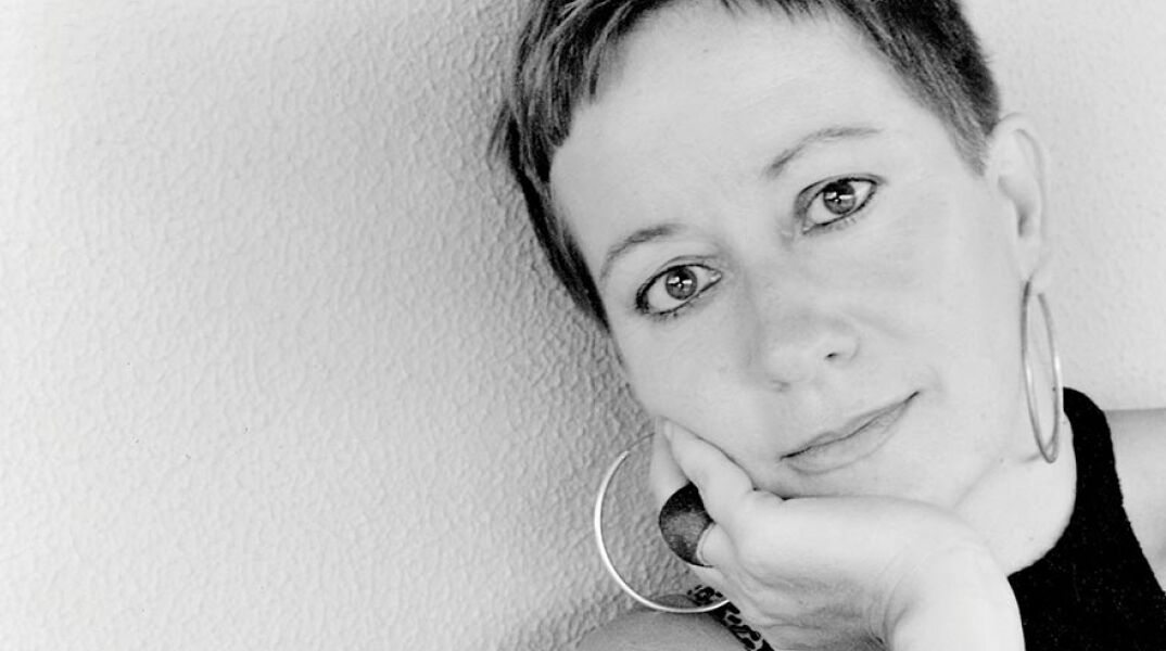 Η συγγραφέας και καθηγήτρια Λένα Διβάνη 