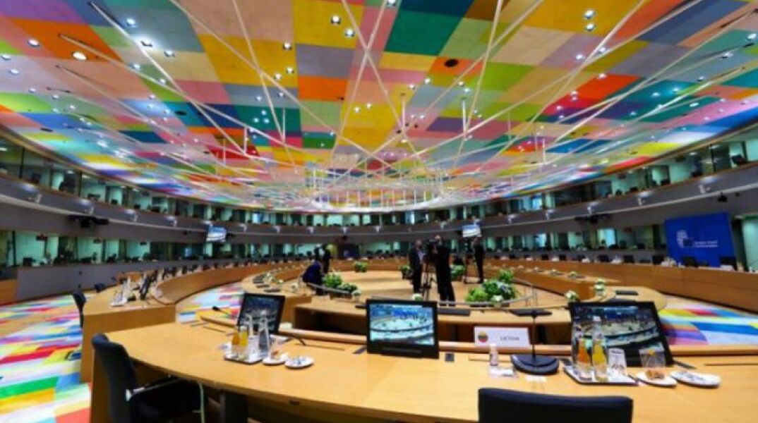 Η αίθουσα της Συνόδου Κορυφής 