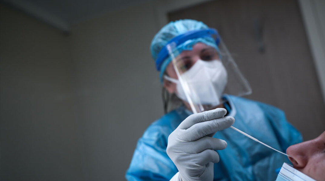 Rapid test για τον κορωνοϊό - Έρχονται τα self test τα οποία θα κάνουν υποχρεωτικά όσοι εργάζονται σε εστίαση, τουρισμό, μεταποίηση, ναυτιλία και δικαστήρια