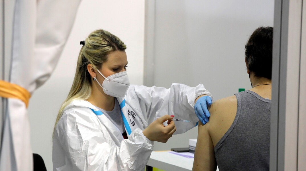 Eμβολιασμός έναντι του κορωνοϊού στη Σερβία