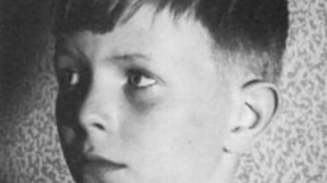 Ο David Bowie σε νεαρή ηλικία