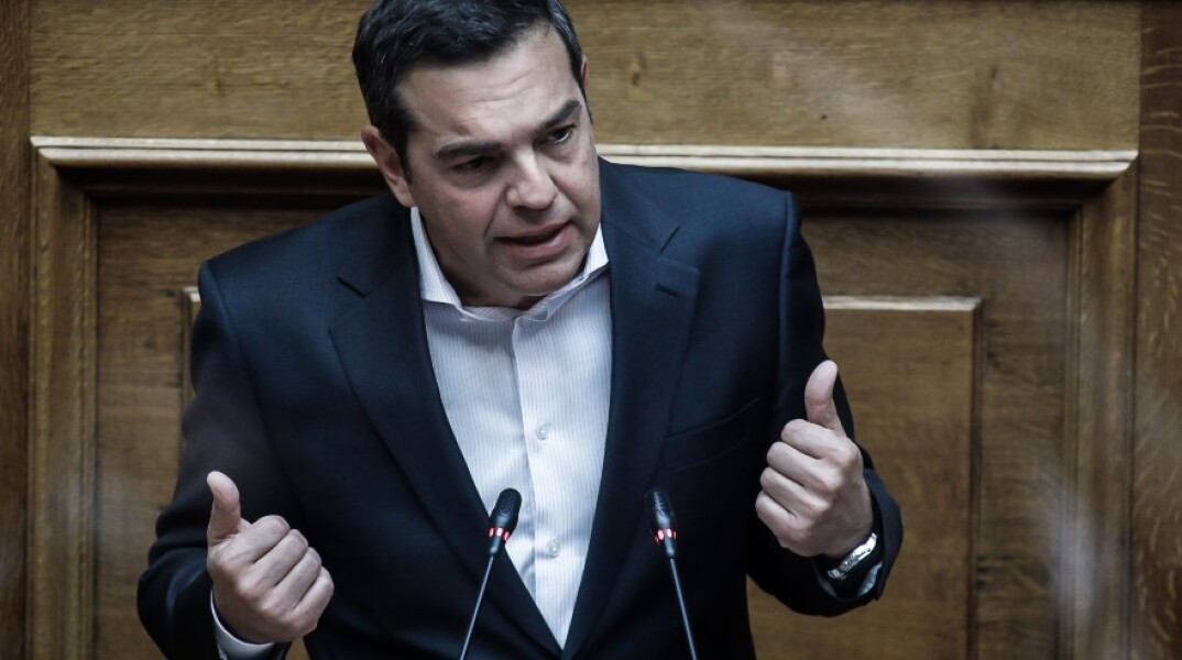Ο Αλέξης Τσίπρας στο βήμα της Βουλής