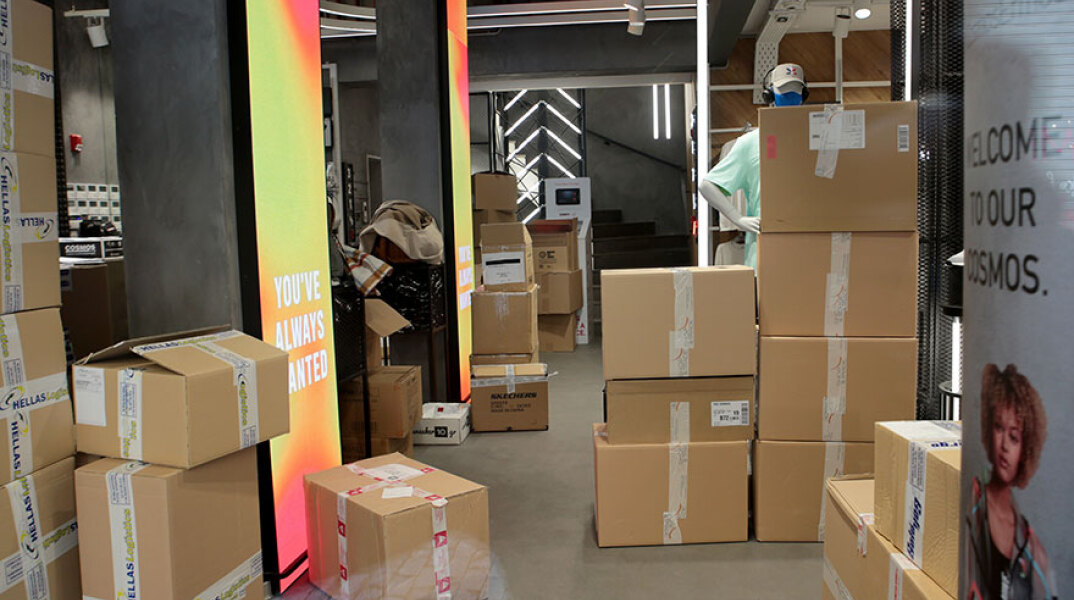 Λιανεμπόριο: Προετοιμασίες για το άνοιγμα των καταστημάτων στην Αθήνα