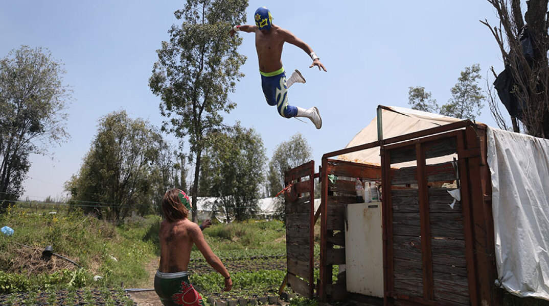 Luchadores κάνουν προπόνηση στο Μεξικό