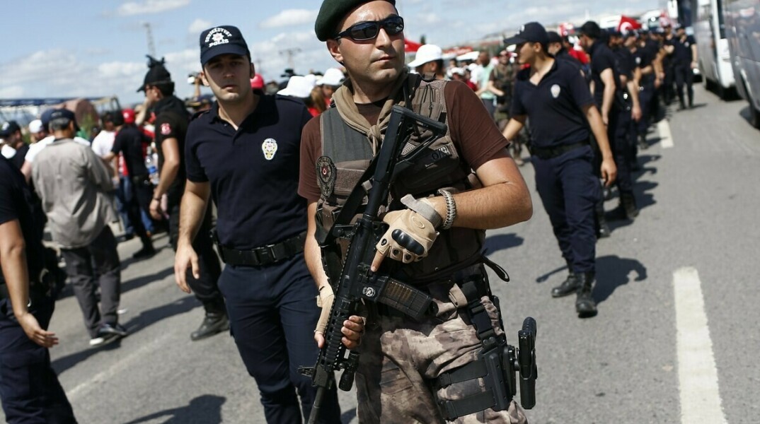 Συλλήψεις για το πραξικόπημα στην Τουρκία 