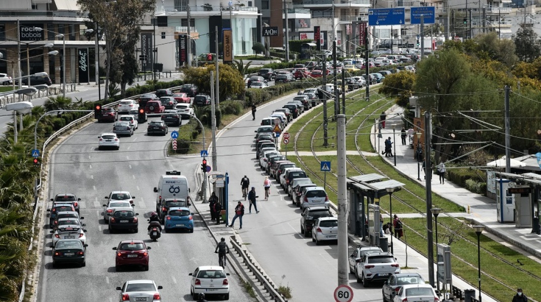 Κίνηση στην παραλιακή (φωτογραφία αρχείου)