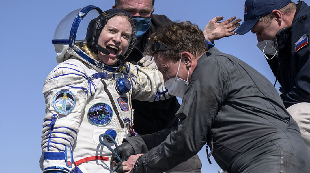 Kate Rubins, Αμερικανίδα αστροναύτης με σημαντικό έργο στην αλληλουχία του DNA, επέστρεψε στη Γη