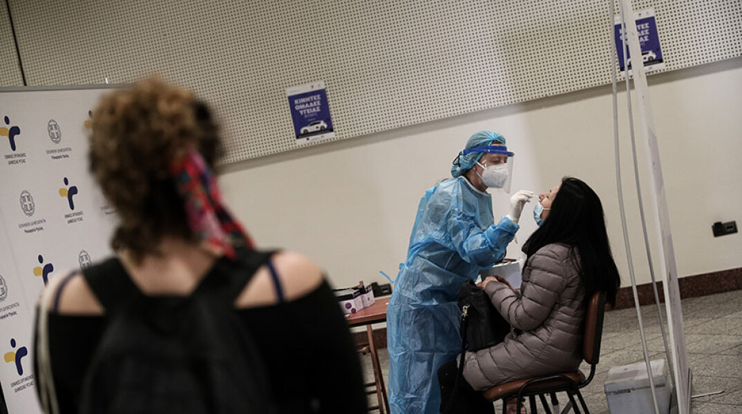 Δωρεάν έλεγχος με rapid test για τον κορωνοϊό στο Μετρό «Σύνταγμα»