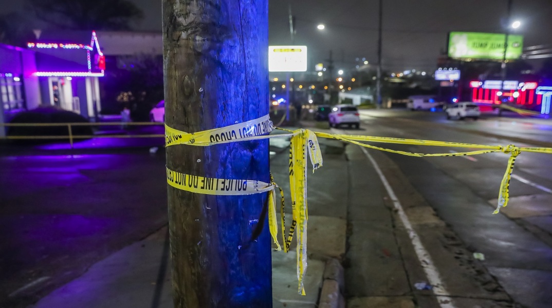Tρεις ενήλικες εξέπνευσαν την Κυριακή σε περιστατικό με πυρά στο Όστιν του Τέξας, δεν έχουν αναφερθεί άλλα θύματα μέχρι στιγμής