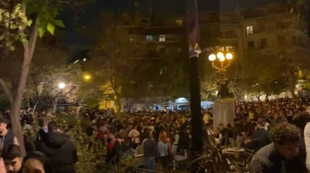 Πάρτι - Κυψέλη 