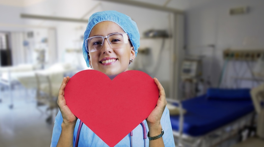 Καρδιά - Νοσοκόμα - Νοσοκομείο